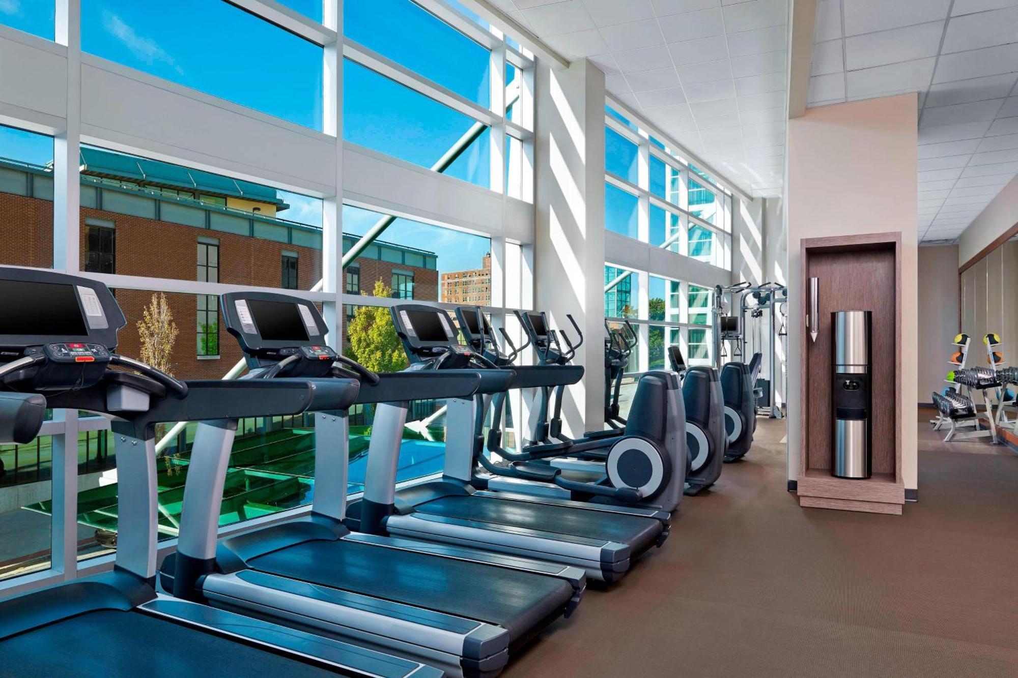 The Westin Memphis Beale Street Hotel Екстериор снимка